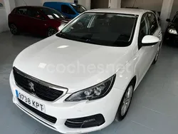 Rojo Usado 2018 Peugeot 308 Allure Berlina | 7999 € (Buen precio)