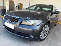 Gris / plata Usado 2005 BMW 325 Comfort Edition Berlina | 4740 € (Un poco caro)