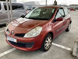 Granate Usado 2008 Renault Clio II Authentique Berlina | 4300 € (Precio justo)