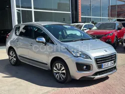 Gris / plata Usado 2015 Peugeot 3008 Style Berlina | 9400 € (Precio justo)