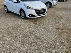 Blanco Usado 2018 Peugeot 208 Style Utilitario | 8500 € (Precio justo)