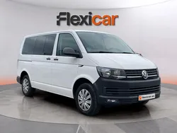 Blanco Usado 2017 VW Caravelle Trendline Monovolumen | 26.990 €