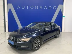 Azul Usado 2017 VW Passat Advance Berlina | 14.490 € (Precio justo)