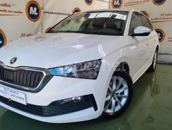 Blanco Usado 2020 Skoda Scala Ambition Utilitario | 15.900 € (Un poco caro)