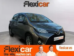 Gris Usado 2016 Toyota Yaris Active Berlina | 8290 € (Super precio)