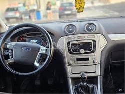 Gris / plata Usado 2009 Ford Mondeo Trend Berlina | 4000 € (Precio justo)