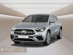 Gris Nuevo 2025 Mercedes GLA200 SUV | 47.473 € (Precio justo)
