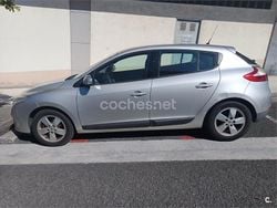 Gris / plata Usado 2011 Renault Mégane III Dynamique Berlina | 6500 € (Precio justo)