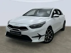 Otro Usado 2024 Kia Ceed Berlina | 21.995 € (Precio justo)