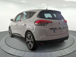 Blanco Usado 2018 Renault Scénic Techno Monovolumen | 13.990 €