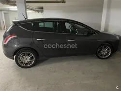 Marrón Usado 2010 Lancia Delta Berlina | 4200 €
