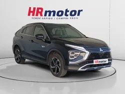 Negro Usado 2022 Mitsubishi Eclipse Cross Motion SUV | 21.510 € (Precio justo)