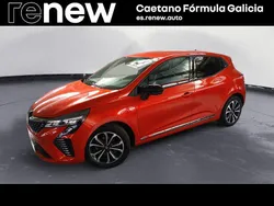 Naranja Usado 2023 Renault Clio V Techno Berlina | 15.600 € (Precio justo)