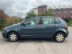 Azul Usado 2001 VW Polo Highline Berlina | 3000 €