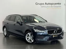 Gris Usado 2021 Volvo V60 Momentum Familiar | 21.390 € (Un poco caro)