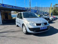 Beige Usado 2004 Renault Scénic II Dynamique Monovolumen | 4990 €