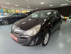 Negro Usado 2009 Opel Corsa Cosmo Utilitario | 4850 € (Precio justo)