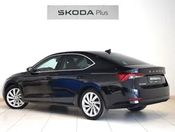 Negro Usado 2020 Skoda Octavia Style Berlina | 18.990 € (Precio justo)