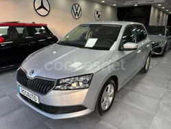 Gris / plata Usado 2019 Skoda Fabia Active Berlina | 9490 € (Buen precio)