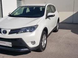 Blanco Usado 2013 Toyota RAV4 Active SUV | 13.500 € (Precio justo)
