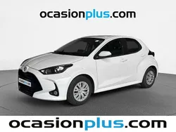 Blanco Usado 2023 Toyota Yaris Active Utilitario | 14.264 € (Precio justo)