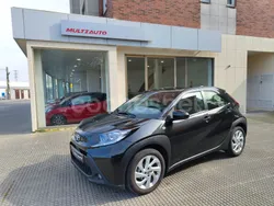 Negro Usado 2023 Toyota Aygo Play Utilitario | 15.990 € (Un poco caro)