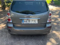 Gris / plata Usado 2007 Toyota Corolla Verso Sol Monovolumen | 7500 € (Un poco caro)