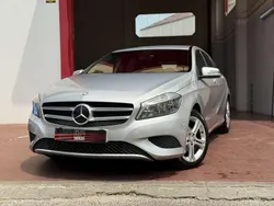 Plateado Usado 2014 Mercedes A180 Style Utilitario | 14.990 € (Precio justo)