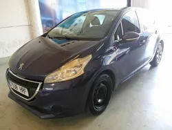 Azul Usado 2013 Peugeot 208 Active Utilitario | 4490 € (Precio justo)