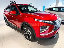 Rojo Nuevo 2025 Mitsubishi Eclipse Cross Motion SUV | 31.375 €