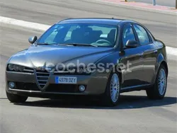 Gris / plata Usado 2006 Alfa Romeo 159 Distinctive Berlina | 3500 € (Buen precio)