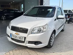 Blanco Usado 2011 Chevrolet Aveo LS Berlina | 4990 € (Precio justo)