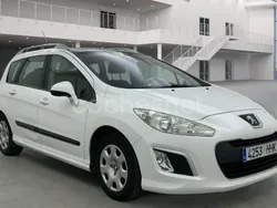 Blanco Usado 2011 Peugeot 308 Access Familiar | 5990 € (Buen precio)