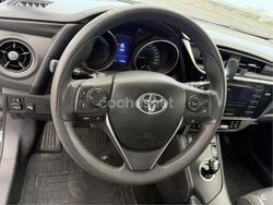 Negro Usado 2015 Toyota Auris Hybrid Active Berlina | 11.000 € (Buen precio)