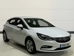 Blanco Usado 2018 Opel Astra Selective Berlina | 13.000 € (Precio justo)