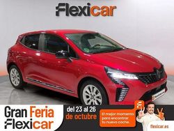 Rojo Usado 2025 Renault Clio V Evolution Berlina | 19.990 € (Un poco caro)
