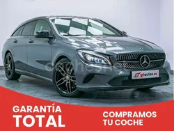 Gris / plata Usado 2019 Mercedes CLA200 Shooting Brake Familiar | 20.290 €