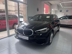 Negro Usado 2022 BMW 118 Sport Line Utilitario | 21.900 € (Buen precio)