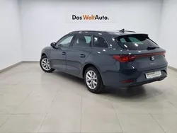 Azul Nuevo 2025 Seat Leon ST Style Familiar | 24.900 € (Caro)