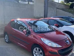 Granate Usado 2007 Peugeot 207 Berlina | 3499 € (Precio justo)