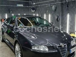 Negro Usado 2007 Alfa Romeo GT Distinctive Coupe | 9000 €