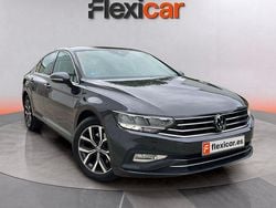 Gris Usado 2021 VW Passat Executive Berlina | 18.690 € (Buen precio)