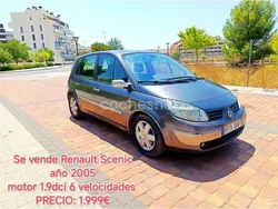 Gris / plata Usado 2005 Renault Scénic II Privilege Monovolumen | 1999 € (Buen precio)