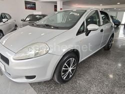 Gris / plata Usado 2010 Fiat Punto Active Utilitario | 4690 € (Precio justo)