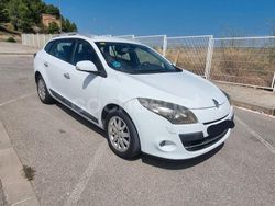 Blanco Usado 2009 Renault Mégane GrandTour Authentique Familiar | 4300 €