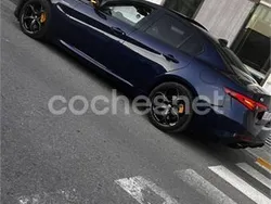 Azul Usado 2017 Alfa Romeo Giulia Veloce Berlina | 27.950 € (Caro)