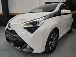 Blanco Usado 2021 Toyota Aygo X-play Utilitario | 12.995 € (Precio justo)