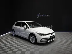 Blanco Usado 2021 VW Golf VIII Life Berlina | 24.900 € (Precio justo)