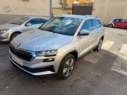 Gris / plata Usado 2023 Skoda Karoq SportLine SUV | 21.999 € (Precio justo)