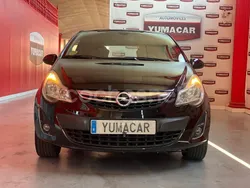 Negro Usado 2011 Opel Corsa Berlina | 3990 € (Precio justo)